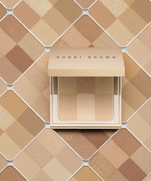 Nude Finish Illuminating Powder Buf 6.6 Gr